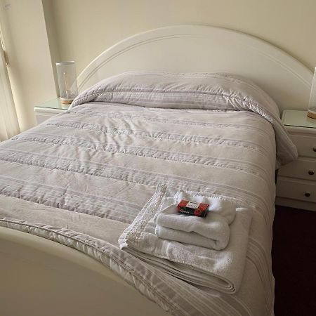 Acogedor Dpto En San Isidro Excelente Vista, Piscina Y Wifi Apartment Lima Luaran gambar